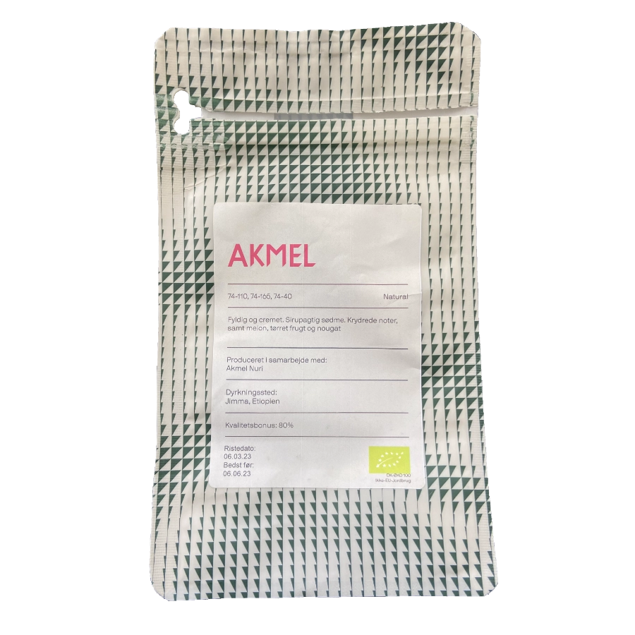 Image of a coffee packaging from the roastery Coffee Collective for the coffee named Akmel
